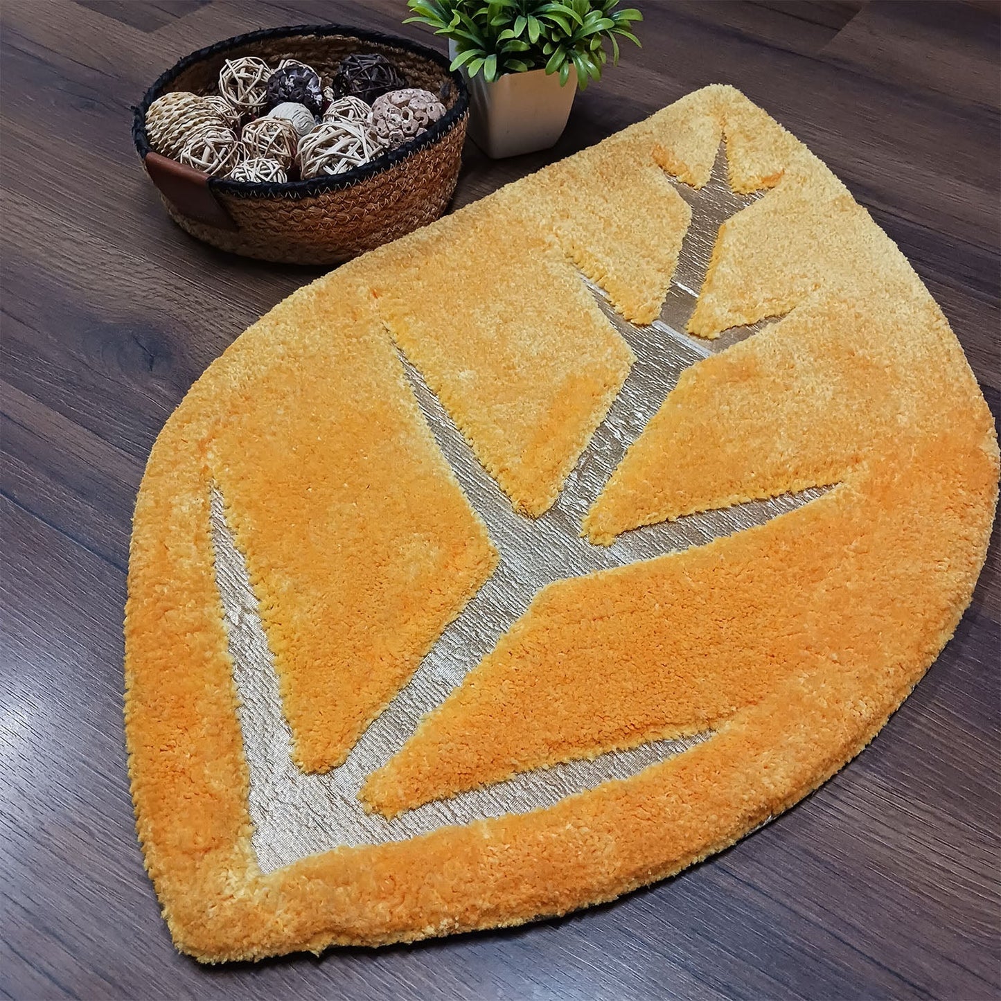 Avioni Divine Collection | Luxury Golden/Silver Touch Tufted Rug In Beautiful Leaf Shaped Soft And Plush Handmade Door Mats | ~25mm thickness | BathMats -45x82 cms
