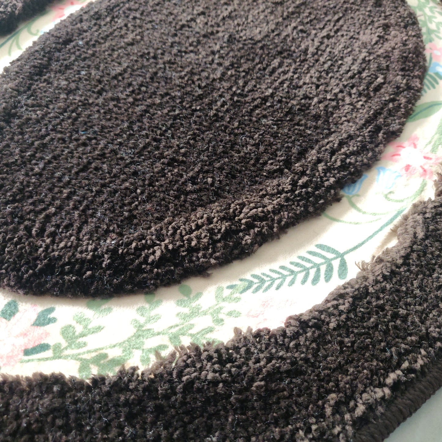 Avioni Home| Zengrove Floormat Collection | Soft Shaggy Oval Shape Floor mat /Door Mat | Dark Coffee | Fluffy & 10mm Thick Mat | 40 x 60 CM