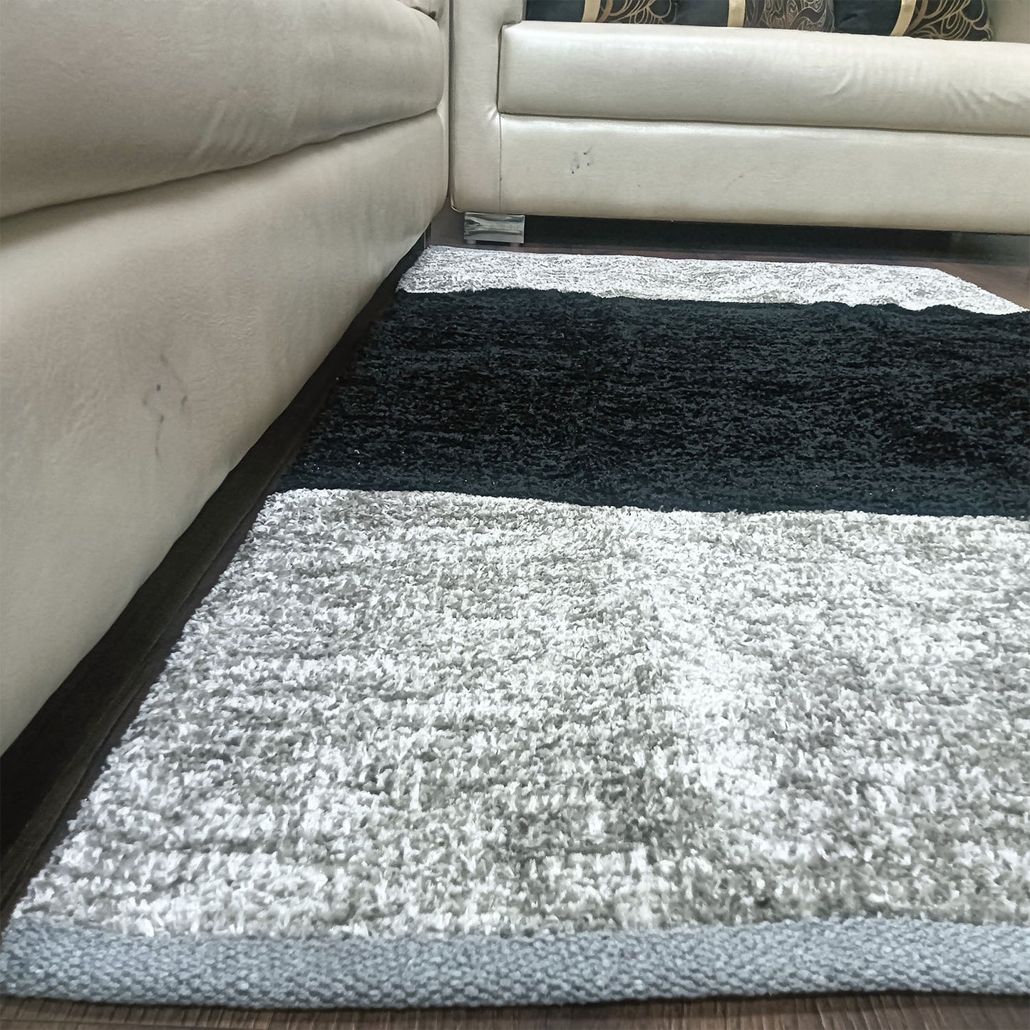 Avioni Handloom Cut Shuttle Rugs by Master Artisans | Soft Touch | Home Washable | Black and Grey Silver | Reversible - 3 feet x 5 feet (~90 cm x 150 cm)