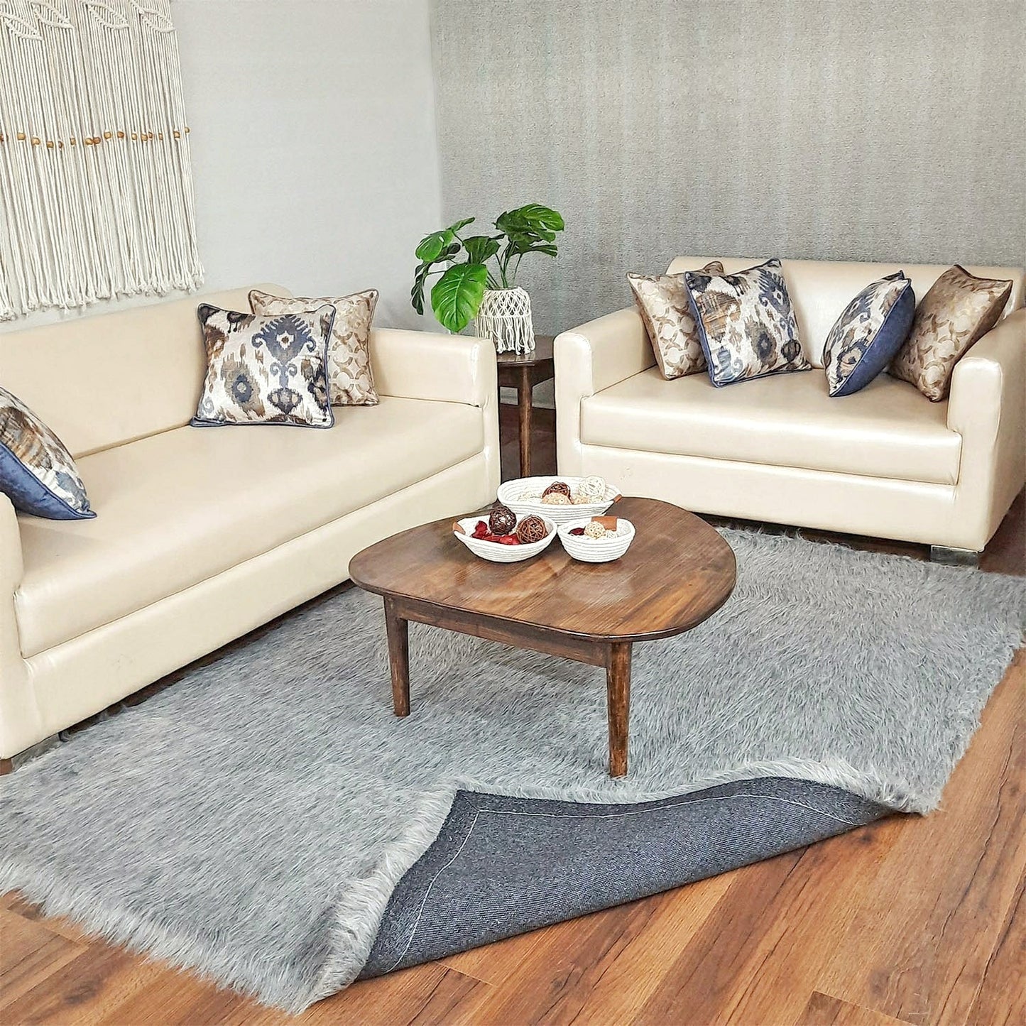 Grey Faux Fur Carpet for Living Room – Silver Grey Premium Long Faux Fur – Avioni Carpets