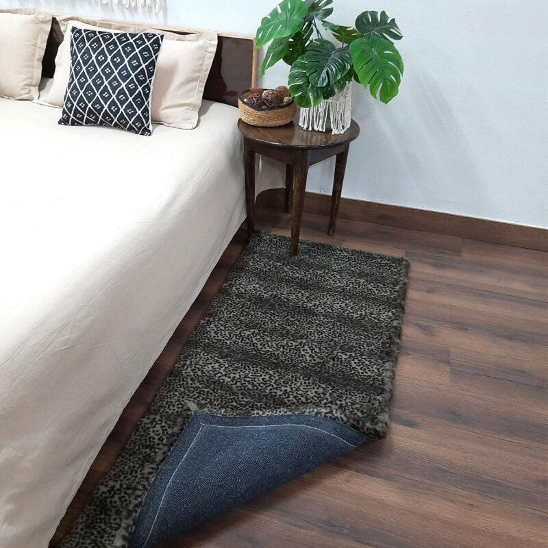 Loomkart – Luxury Animal Print Avioni Ultra Soft Cozy Faux Fluffy Fur Carpet for Bedroom/Hallway/Pooja Room-Easily Hand Washable- 60X150cm