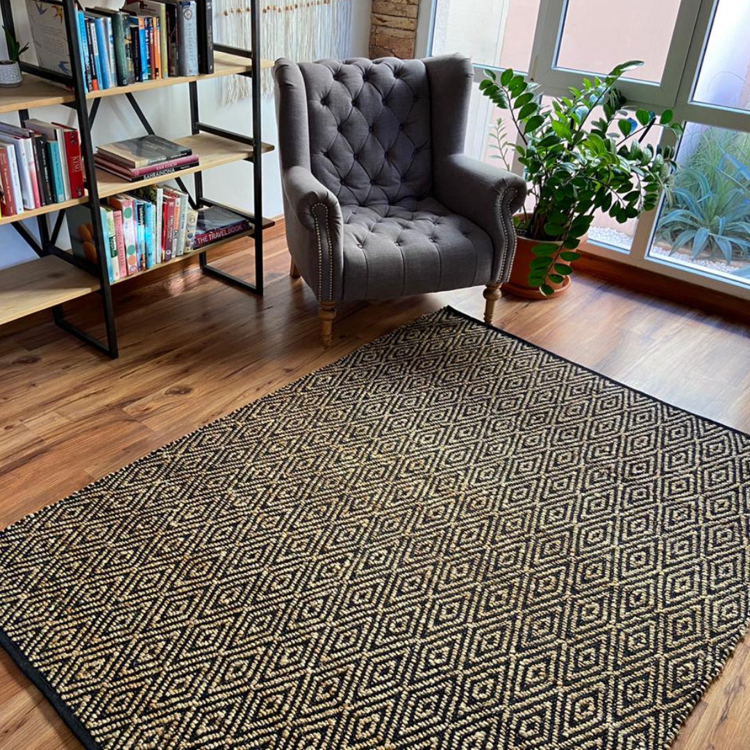 Avioni Home Eco Collection – Cotton & Jute Handwoven Diamond Pattern Carpet