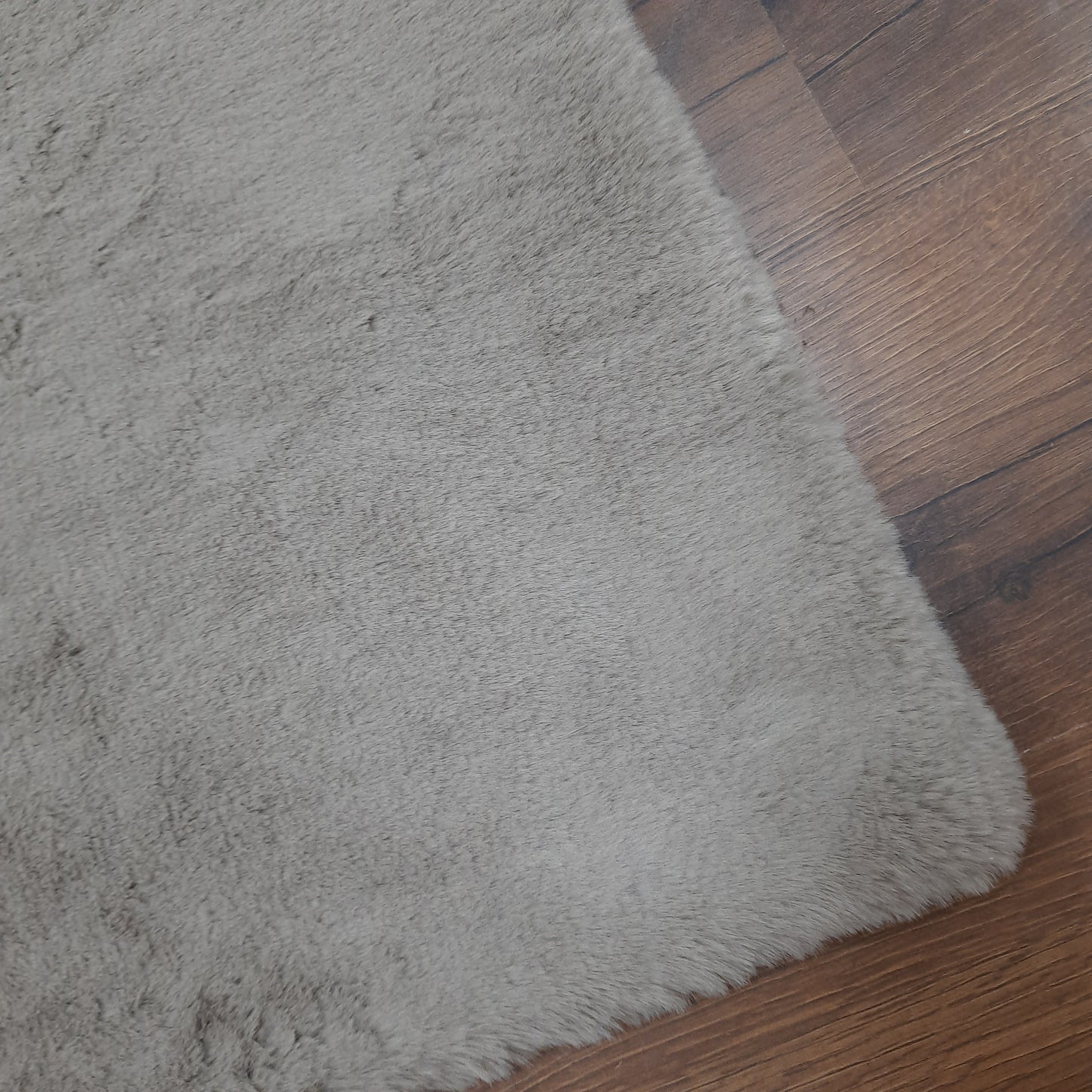 Avioni Ultra Soft Cozy Fluffy Soft Heavy  Rabbit Grey Fur Rug –Grey- Easily Hand Washable – Bedside/Hallway/Pooja Room- 60X150cm