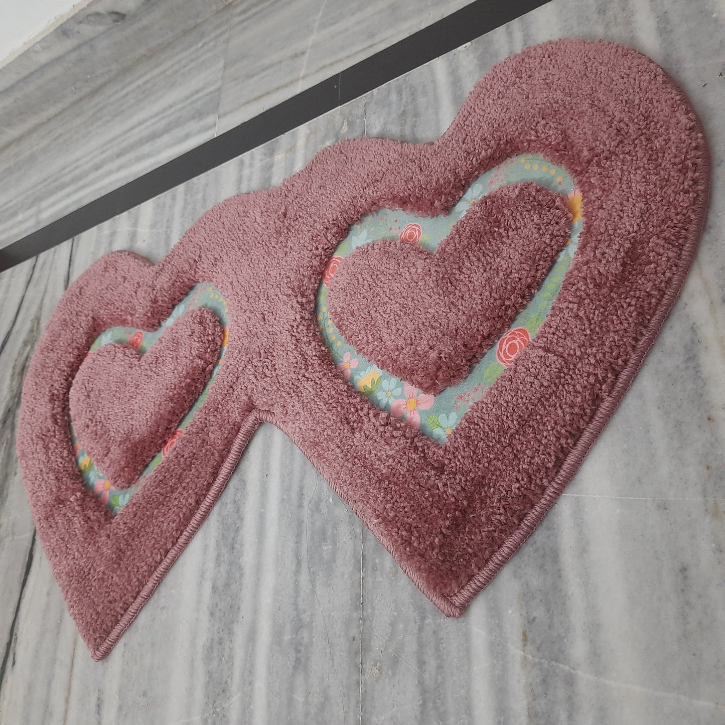 Avioni Home| Twinheart Floormat Collection | Soft Shaggy Dual Heart Shape Floor Mat /Door Mat | Wine Pink | Fluffy & 10mm Thick Mat | 45 x 75 CM