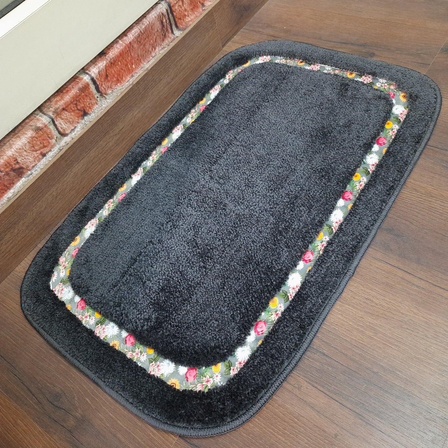 Avioni Home| Rectangle Large Floormat Collection | Soft Shaggy Rectangle Shape Floor Mat /Door Mat | Black | Fluffy & 10mm Thick Mat | 45 x 75 CM