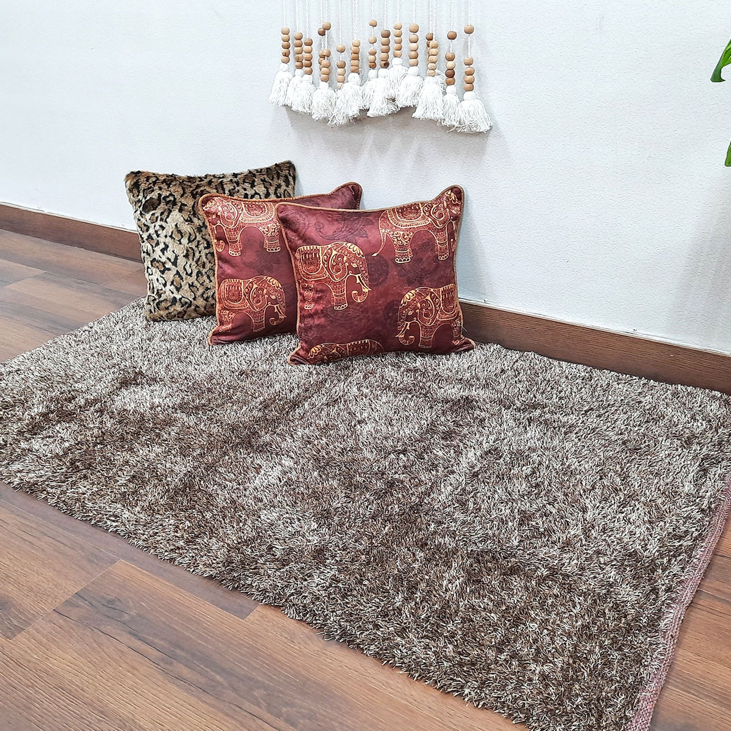 Flurry Yarn Fur Dhurrie For Living Room|Brown With White Shade|By Avioni| 90cm x 150cm (~3×5 Feet)