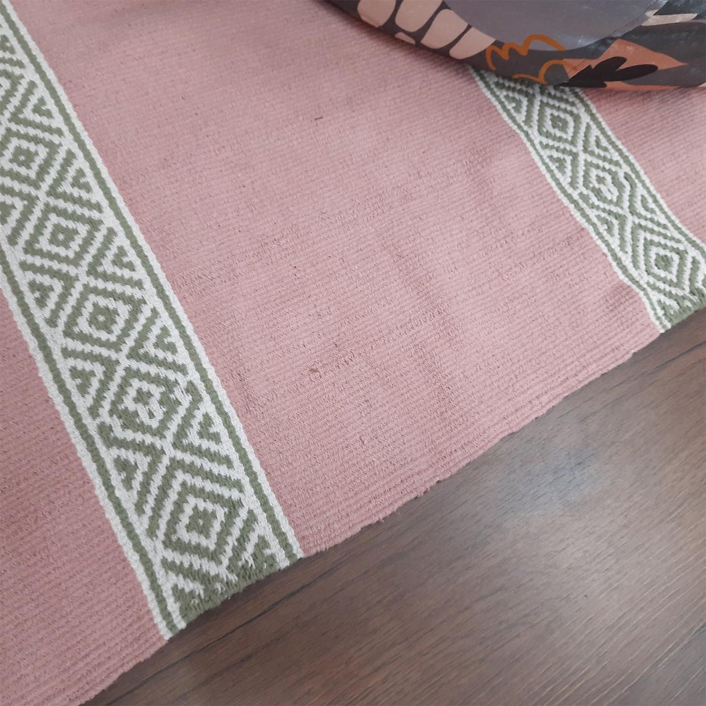 Avioni 100% Cotton Handloom Floor Rug / Durrie – Neohome Collection – Green stripes on pink background