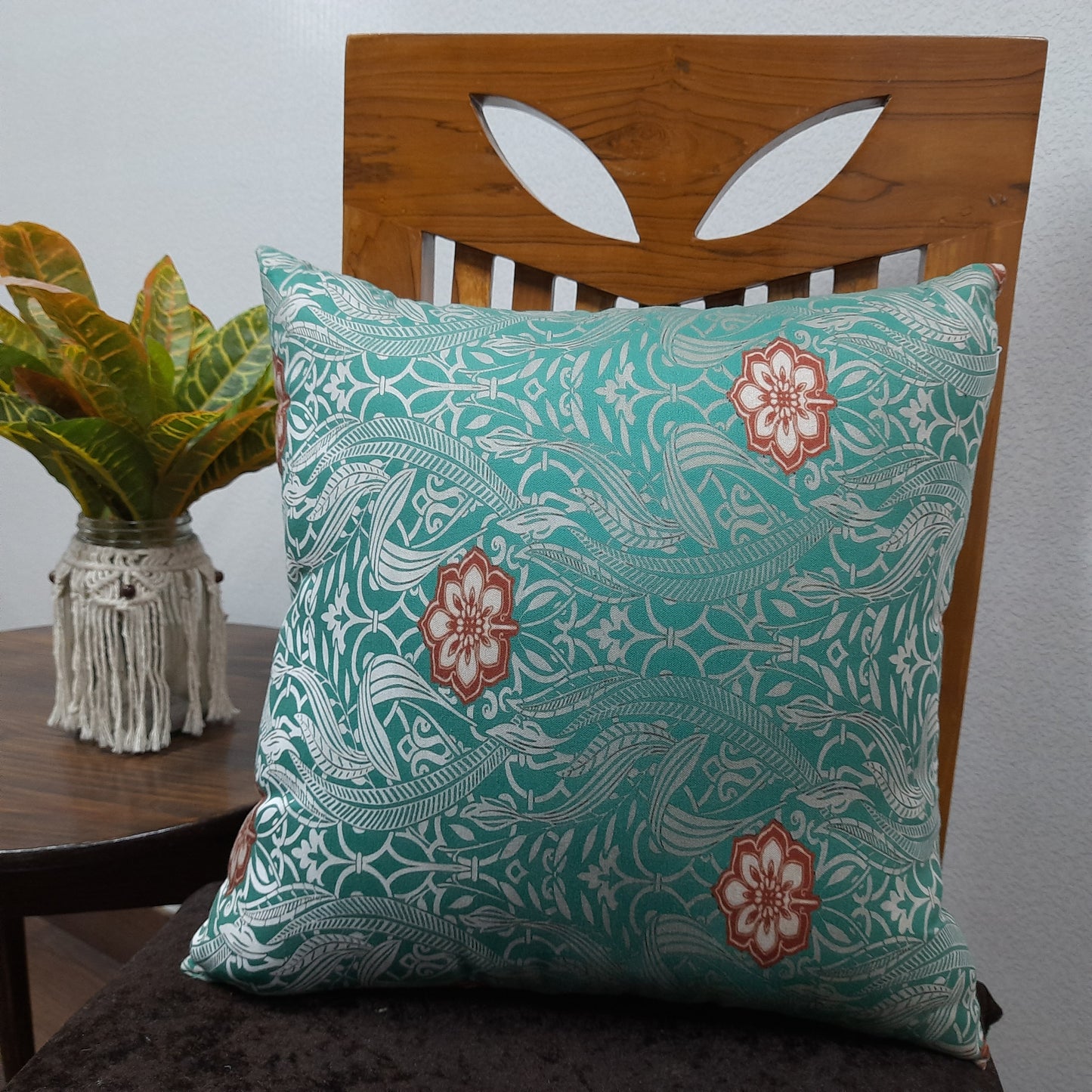 Riviera Collection-Cushion Covers In Glace Cotton For Regular Use –Sea-Green Ethnic Design– Best Price 40cm x 40cm (~16″ x 16″) – Set of 5