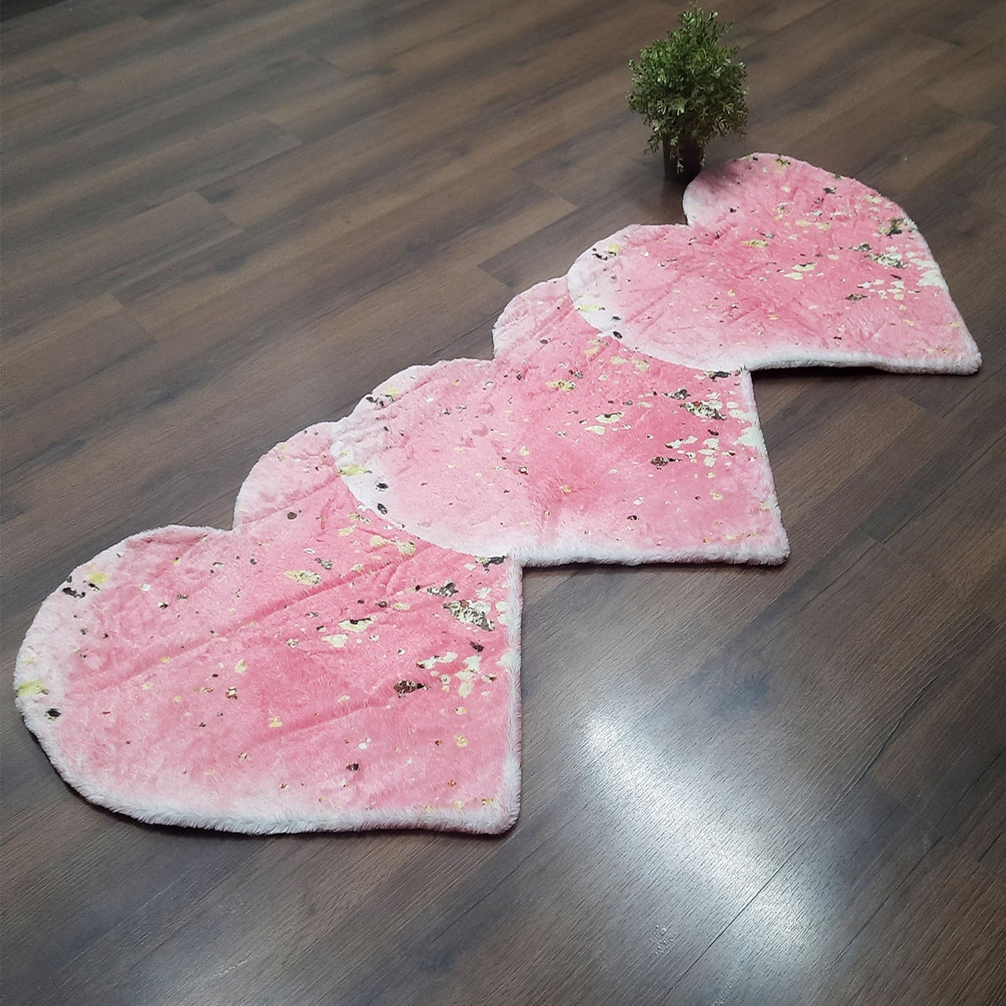 Avioni Heart Shaped Fluffy Shag Very Soft Faux Fur Rug for Kids Nursery Play Room