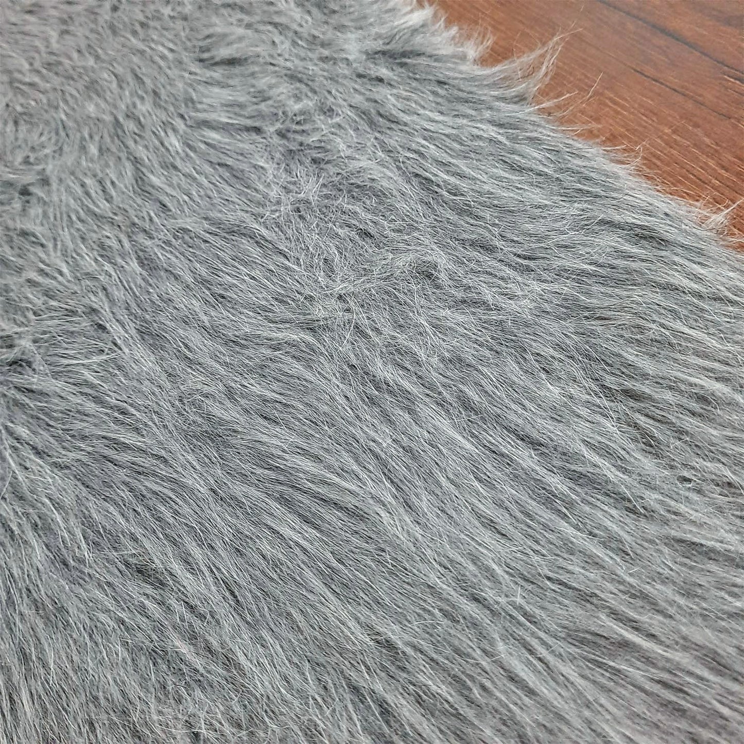 Grey Faux Fur Carpet for Living Room – Silver Grey Premium Long Faux Fur – Avioni Carpets